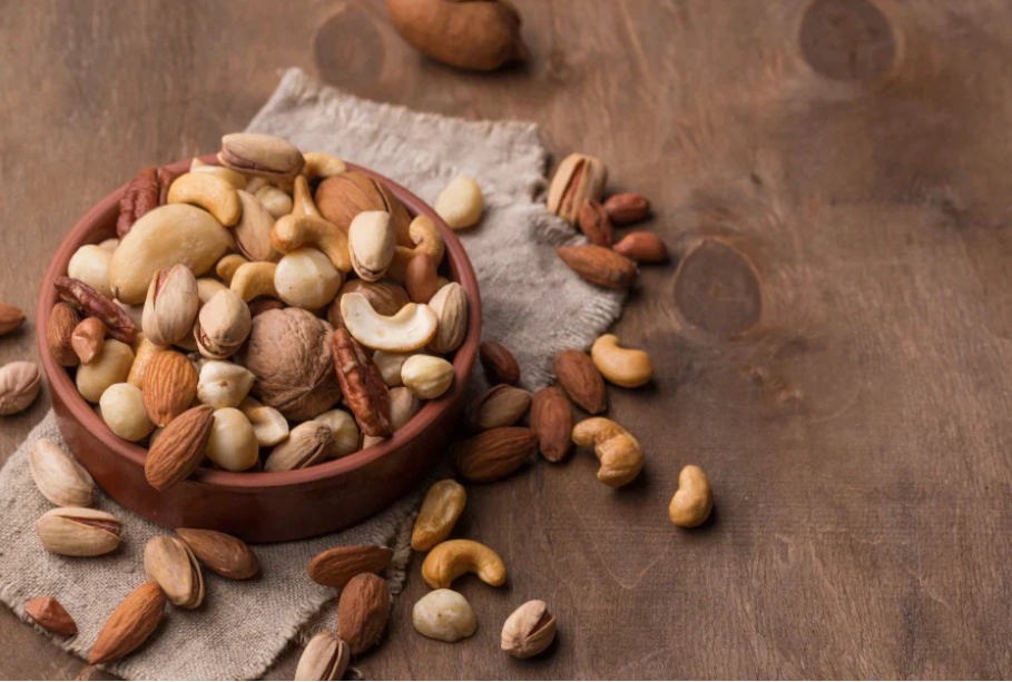 Top 8 Dry Fruits to Speed up Weight Loss